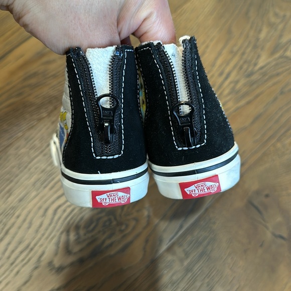 Simpson Vans - Picture 5 of 5